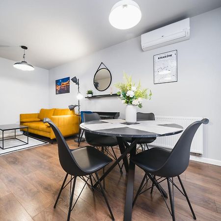 Apartament Z Tarasem Oraz Podziemnym Parkingiem Διαμέρισμα Krasków Εξωτερικό φωτογραφία