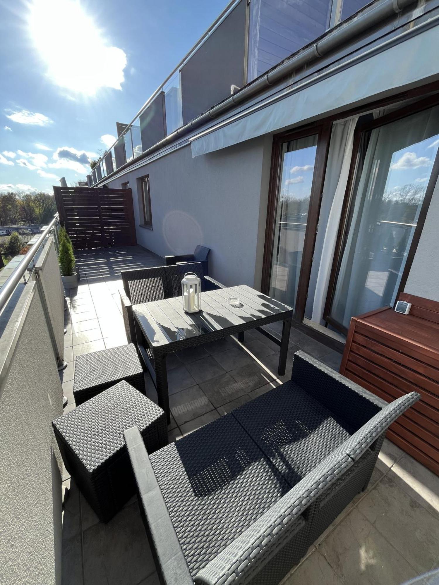 Apartament Z Tarasem Oraz Podziemnym Parkingiem Διαμέρισμα Krasków Εξωτερικό φωτογραφία